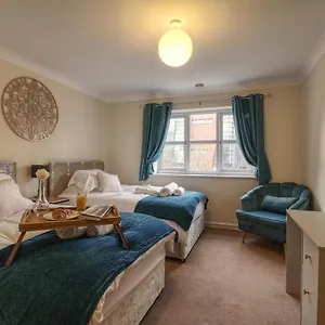 Apartment Sunnydale Serviced - Wakefield, Spacious, Wakefield